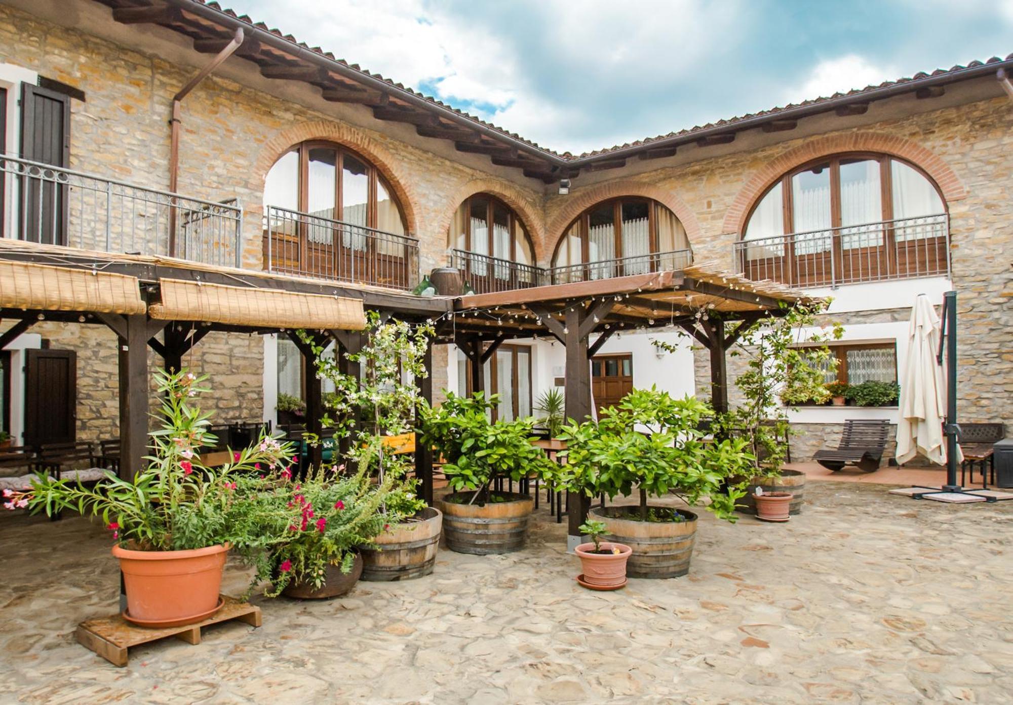 Agriturismo Tenuta San Giuseppe Cossano Belbo Kültér fotó