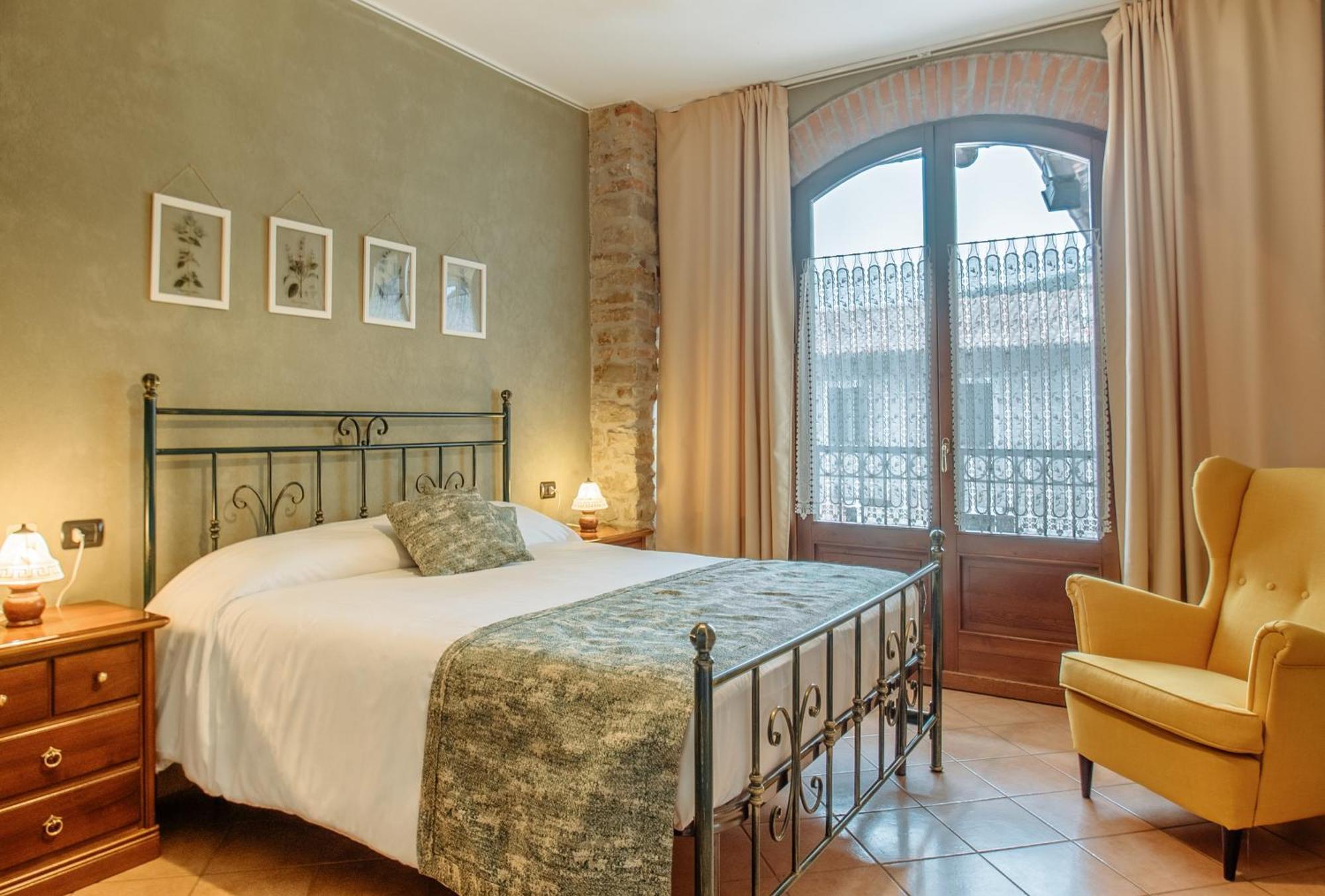 Agriturismo Tenuta San Giuseppe Cossano Belbo Kültér fotó