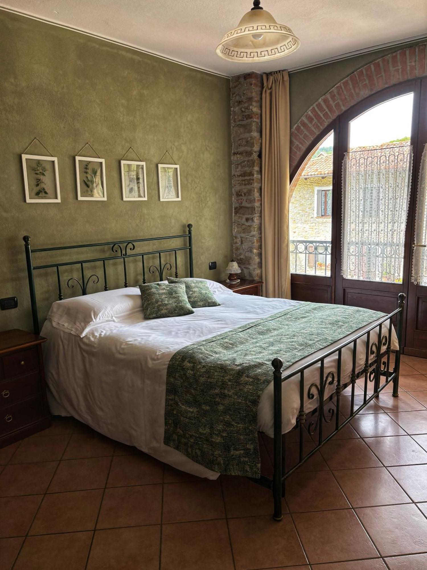 Agriturismo Tenuta San Giuseppe Cossano Belbo Kültér fotó