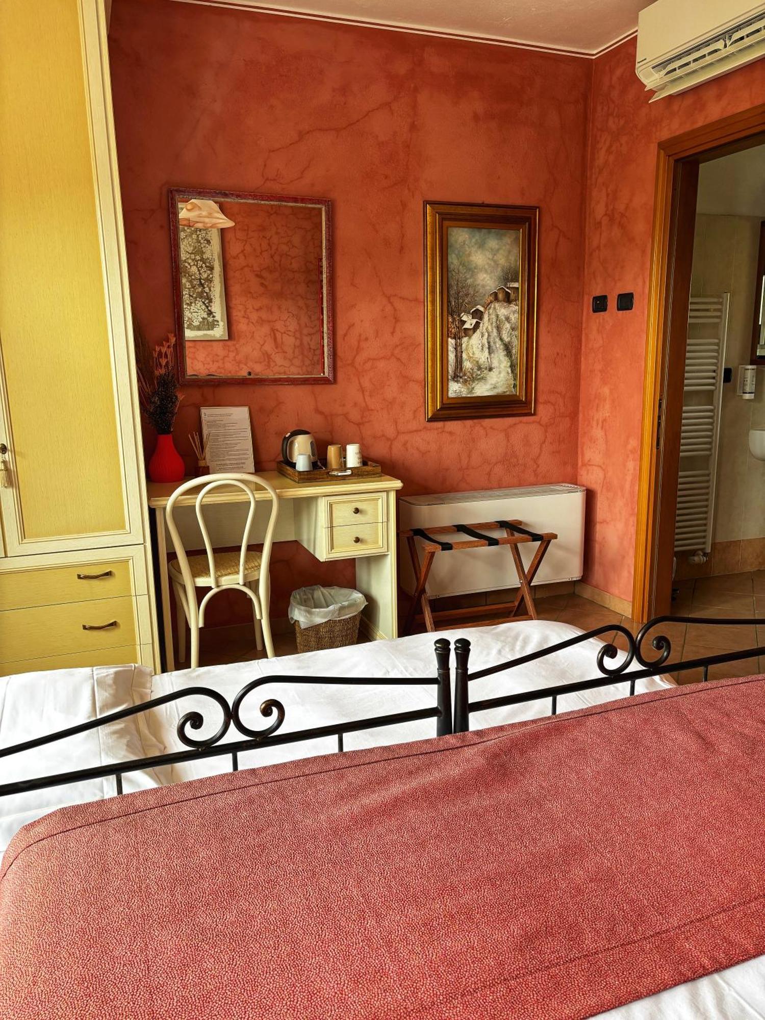 Agriturismo Tenuta San Giuseppe Cossano Belbo Kültér fotó