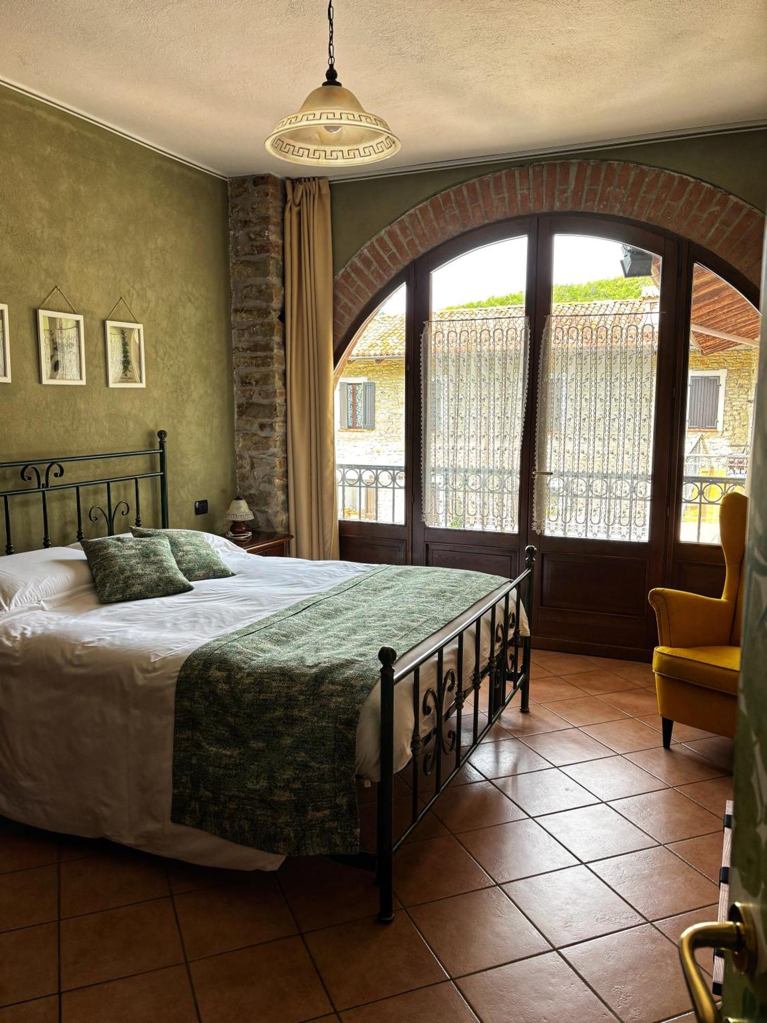 Agriturismo Tenuta San Giuseppe Cossano Belbo Kültér fotó