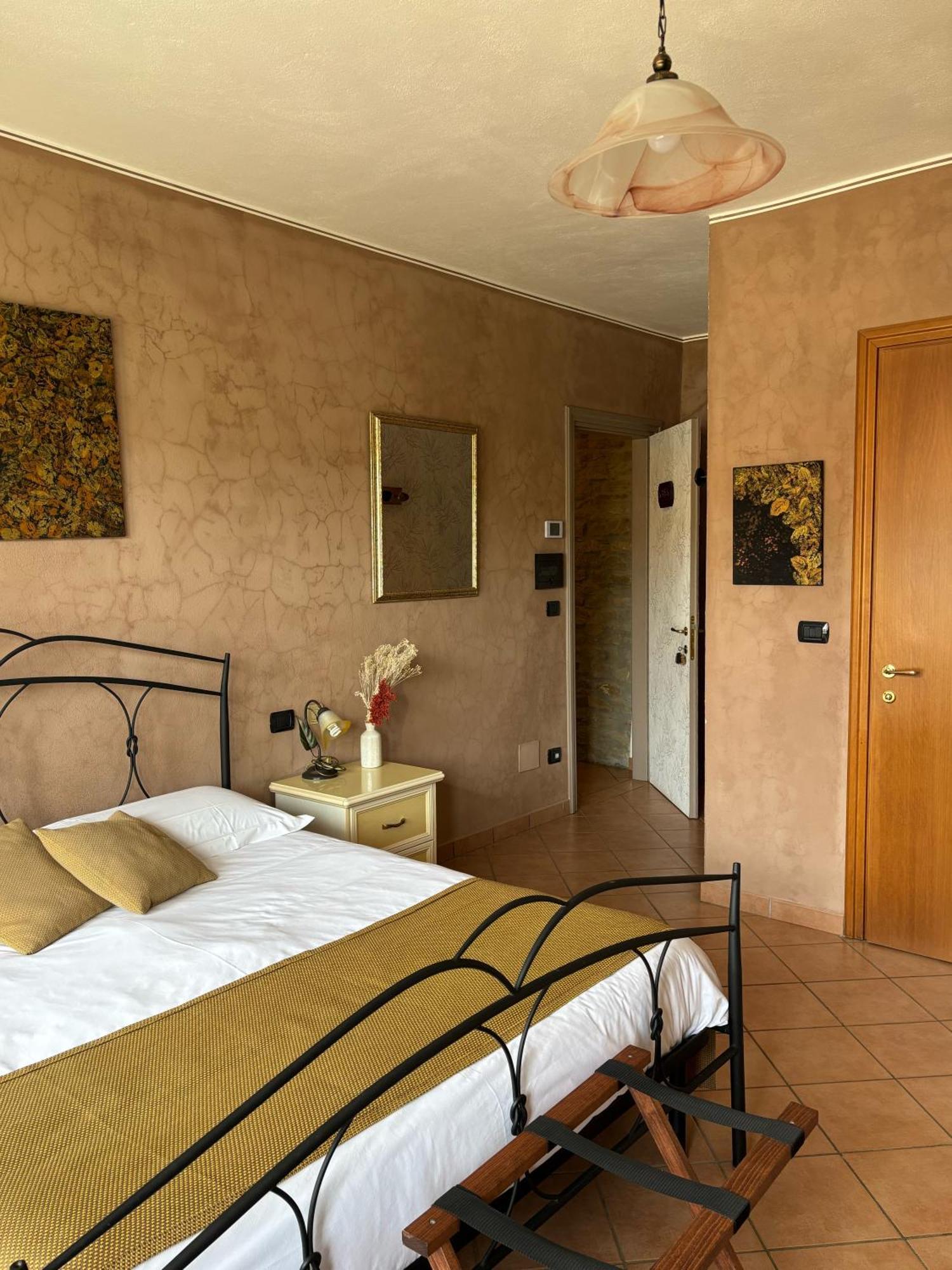 Agriturismo Tenuta San Giuseppe Cossano Belbo Kültér fotó